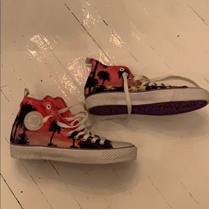 Superdry lace up palm tree sneakers size 40, US 9